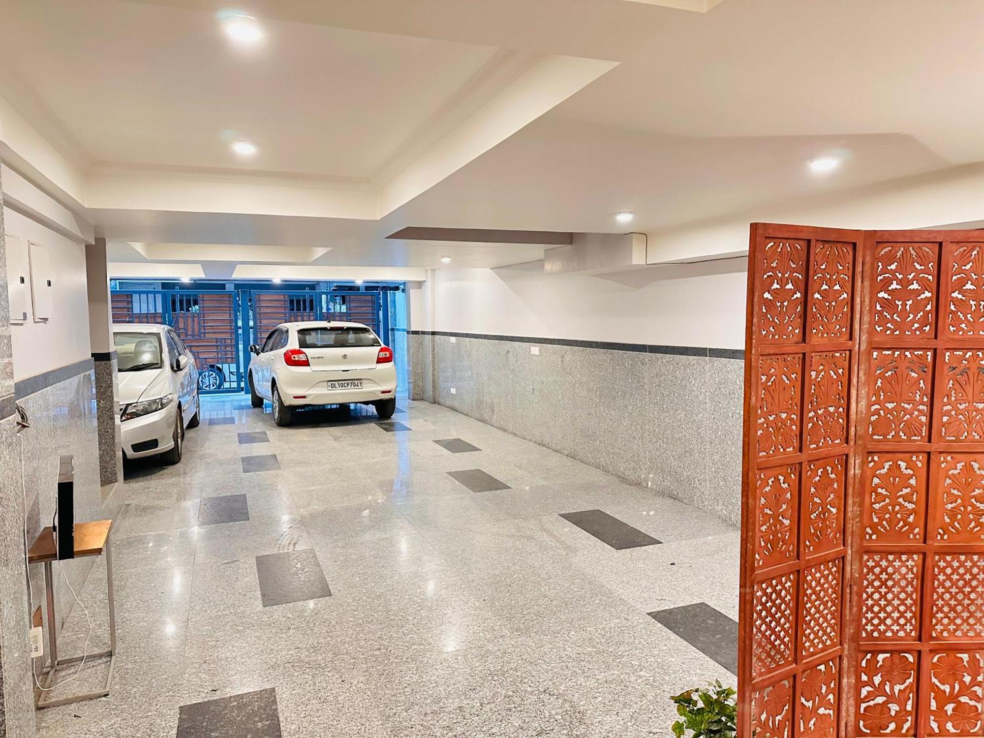 Hotel Gianmala Residency South Extension Near Aiims Delhi นิวเดลี ภายนอก รูปภาพ
