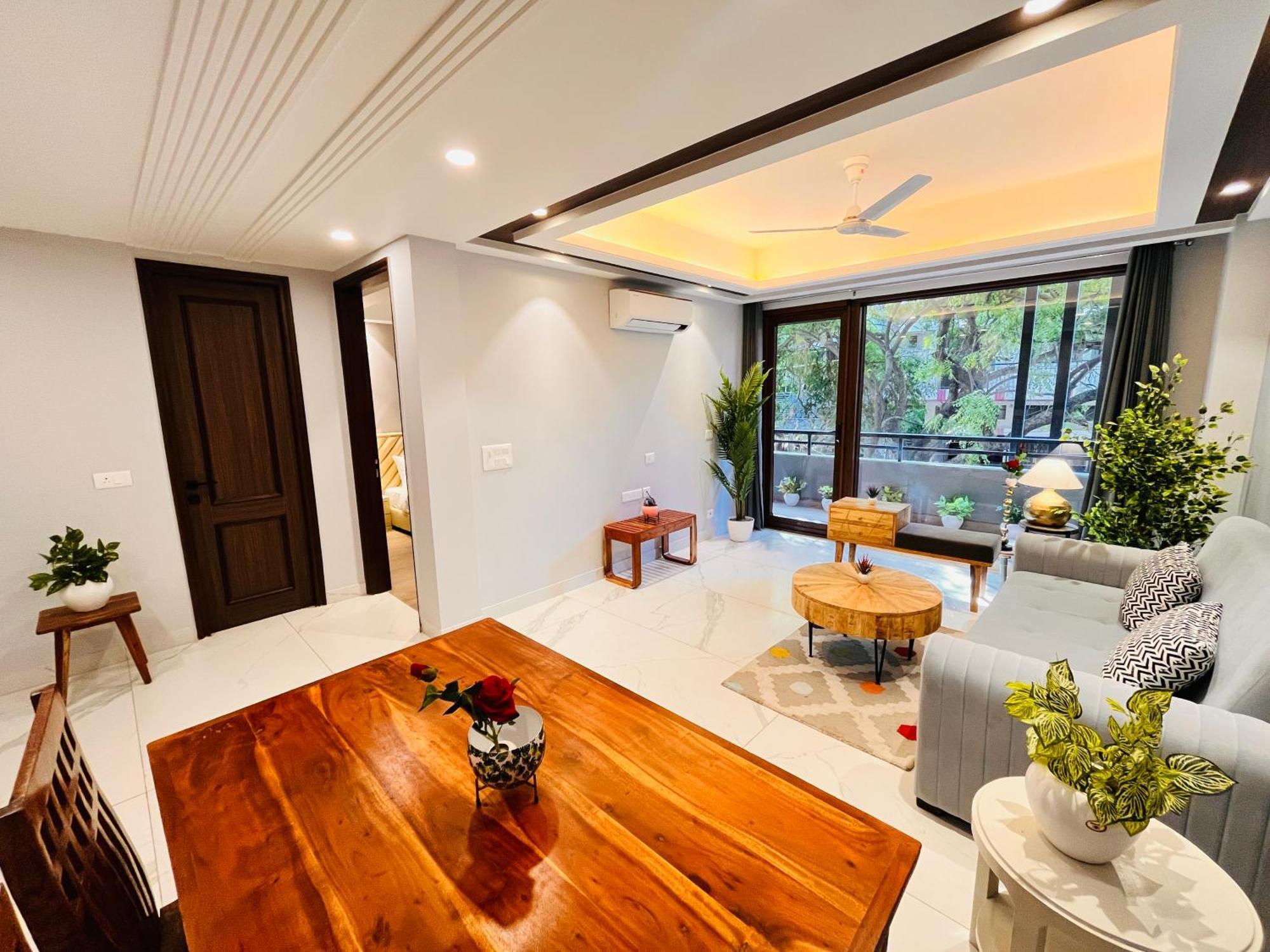 Hotel Gianmala Residency South Extension Near Aiims Delhi นิวเดลี ภายนอก รูปภาพ