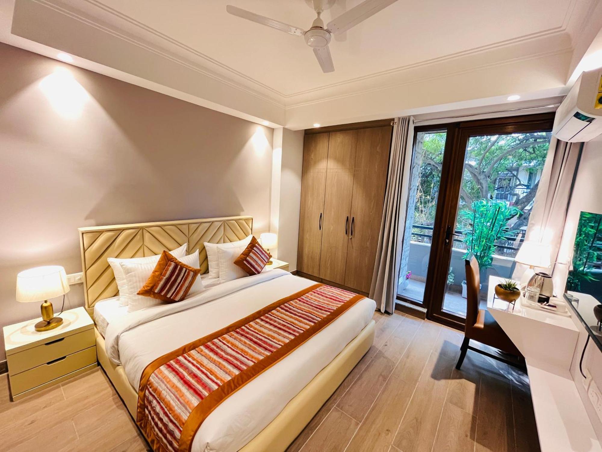 Hotel Gianmala Residency South Extension Near Aiims Delhi นิวเดลี ภายนอก รูปภาพ