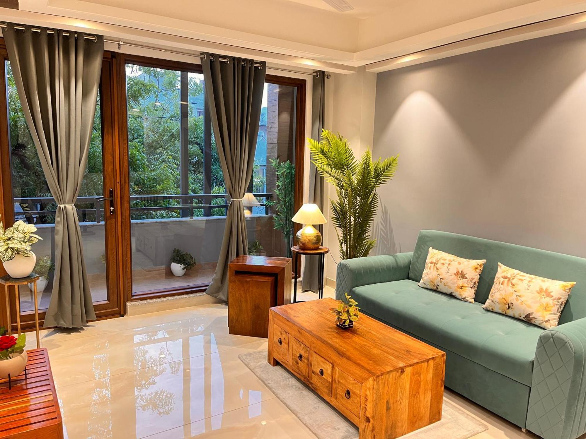 Hotel Gianmala Residency South Extension Near Aiims Delhi นิวเดลี ภายนอก รูปภาพ