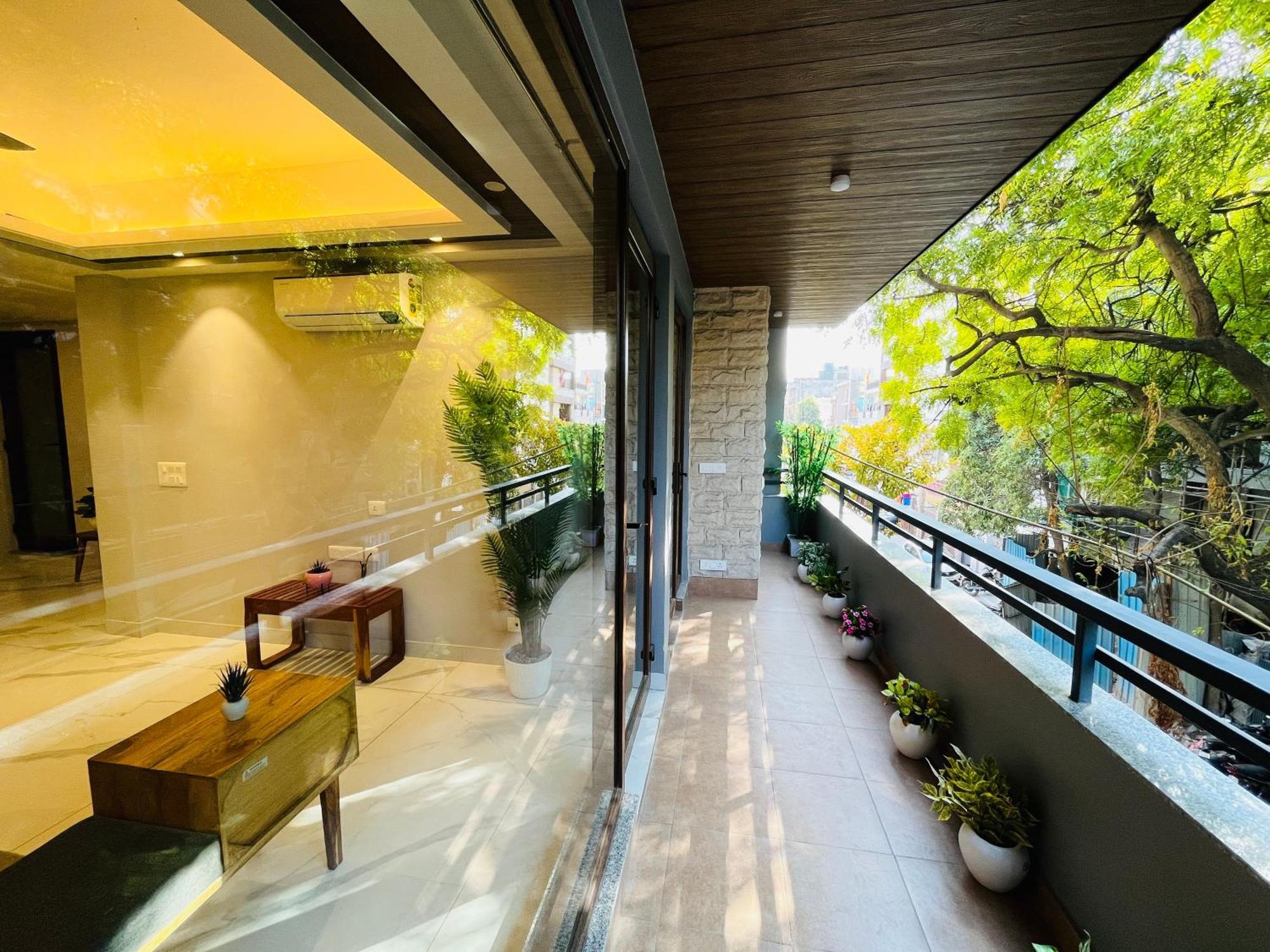 Hotel Gianmala Residency South Extension Near Aiims Delhi นิวเดลี ภายนอก รูปภาพ