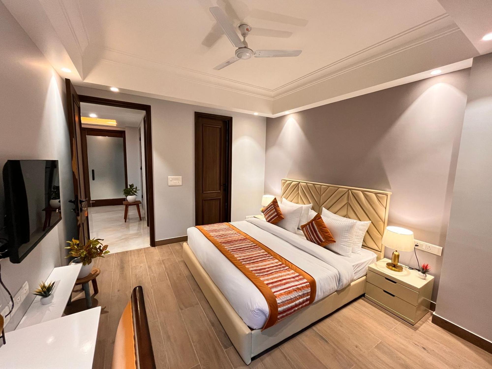 Hotel Gianmala Residency South Extension Near Aiims Delhi นิวเดลี ภายนอก รูปภาพ