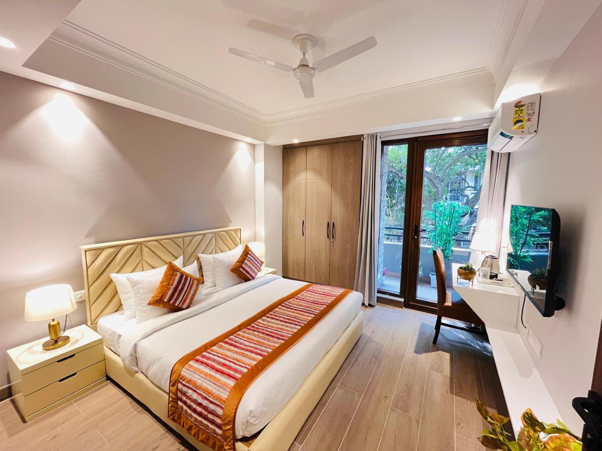 Hotel Gianmala Residency South Extension Near Aiims Delhi นิวเดลี ภายนอก รูปภาพ