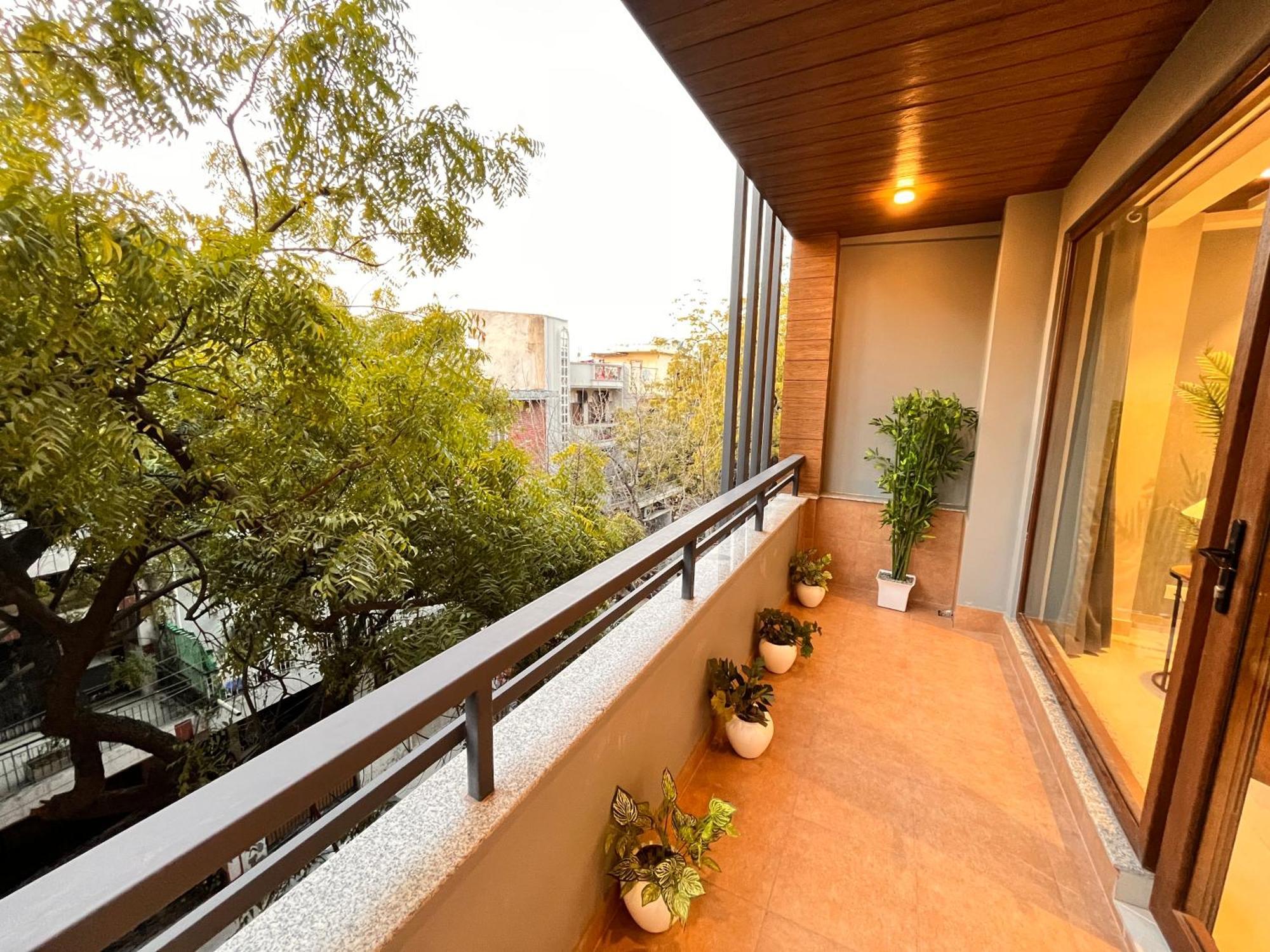 Hotel Gianmala Residency South Extension Near Aiims Delhi นิวเดลี ภายนอก รูปภาพ